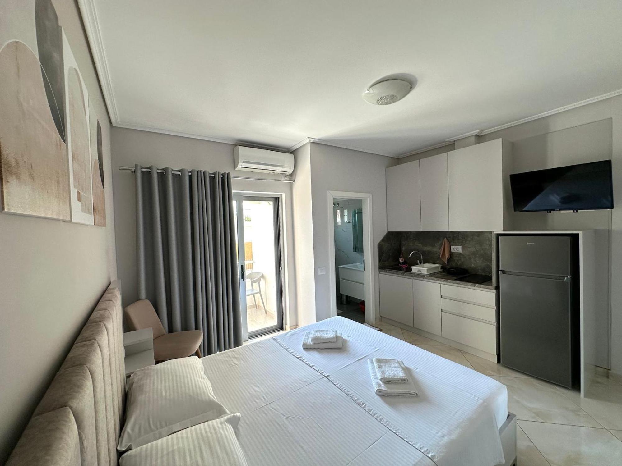 Prestige Home Ksamil Luaran gambar